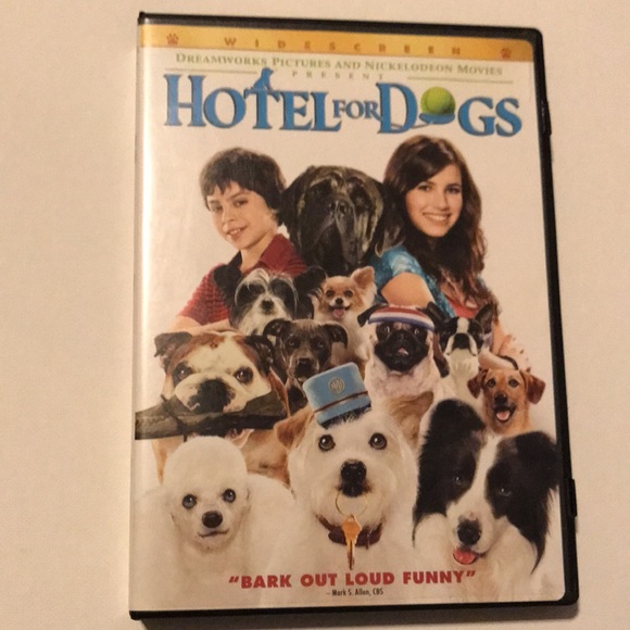Two DVDS: Hotel For Dogs + Furry Vengeance - Picture 2 of 11